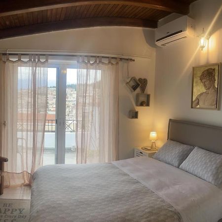 Lamía Cozy Loft - Best View Of The City מראה חיצוני תמונה